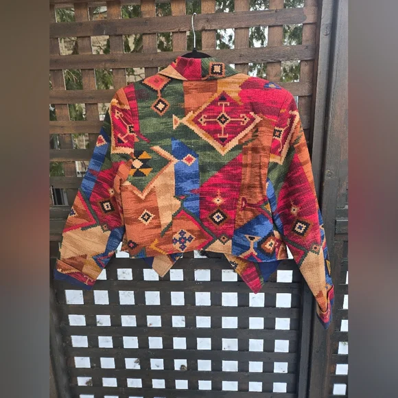 Vintage Cropped Blazer - Picture 8 of 10